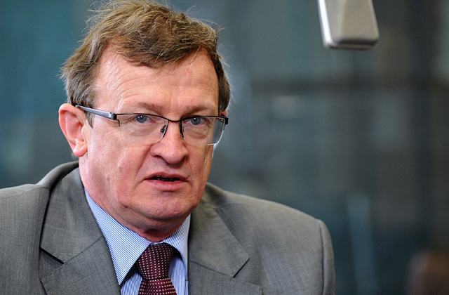 Tadeusz Cymański jest kandydatem Solidarnej Polski na premiera ponadpartyjnego rządu - poinformował w Kutnie lider tej formacji Zbigniew Ziobro.