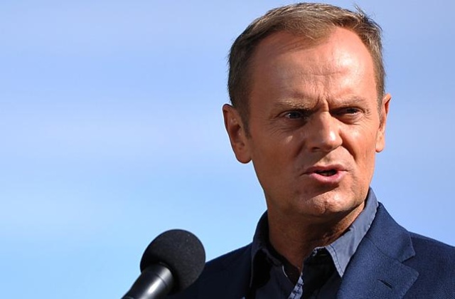 Premier nie przyjął dymisji Joanny Muchy. Donald Tusk poinformował, że - według raportu sporządzonego po odwołaniu meczu Polska- Anglia na Stadionie Narodowym - szefowa resortu wywiązała się ze swoich obowiązków.