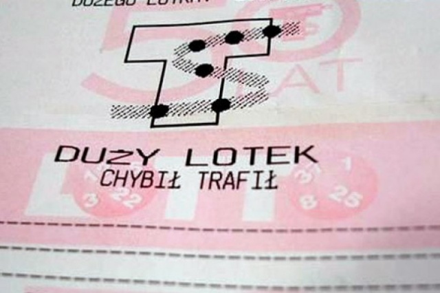 5, 37, 40, 41, 45, 47 - to liczby, które skreśliło trzech szczęśliwców, biorących udział w wielkiej kumulacji Lotto.