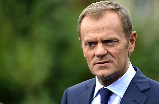 - Polacy nie zaakceptują w życiu publicznym ani skrajnego cynizmu, ani niebezpiecznego z punktu widzenia interesów kraju szaleństwa - powiedział dziś premier Donald Tusk. Szef rządu skomentował w ten sposób wyniki najnowszego sondażu poparcia dla partii politycznych.
