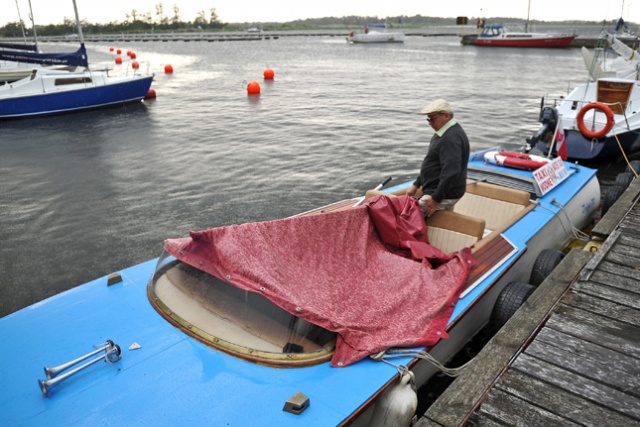 Taxi wodne. Fot. Łukasz Szełemej [Radio Szczecin] Wodna taksówka kursuje po Odrze [ZDJĘCIA]