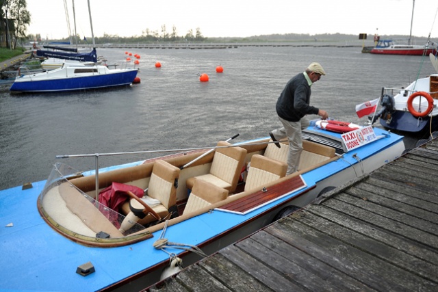 Taxi wodne. Fot. Łukasz Szełemej [Radio Szczecin] Wodna taksówka kursuje po Odrze [ZDJĘCIA]