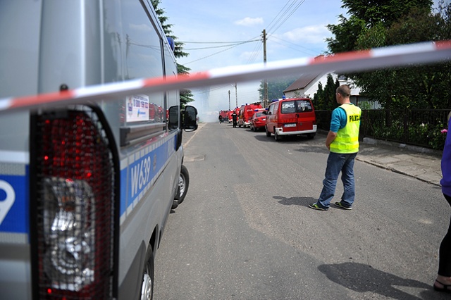 Budynek z mieszkaniami socjalnymi spłonął w Pyrzycach. Fot. Łukasz Szełemej [Radio Szczecin] Pyrzyce: Pożar budynku socjalnego [ZDJĘCIA, WIDEO]