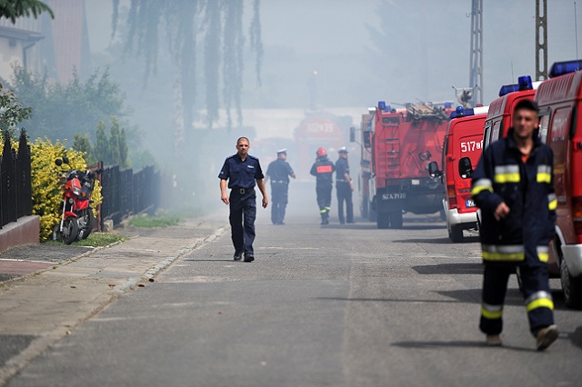 Budynek z mieszkaniami socjalnymi spłonął w Pyrzycach. Fot. Łukasz Szełemej [Radio Szczecin] Pyrzyce: Pożar budynku socjalnego [ZDJĘCIA, WIDEO]