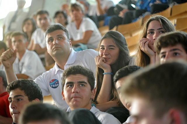 Mistrzostwa Europy w Szczecinie. Ponad dwustu zawodników z 23 krajów powalczy o tytuł najlepszego juniora starego kontynentu w pływaniu z płetwami. Fot. Łukasz Szełemej [Radio Szczecin] ME w Szczecinie. Zawody uroczyście rozpoczęte [ZDJĘCIA]