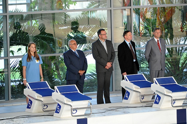 Mistrzostwa Europy w Szczecinie. Ponad dwustu zawodników z 23 krajów powalczy o tytuł najlepszego juniora starego kontynentu w pływaniu z płetwami. Fot. Łukasz Szełemej [Radio Szczecin] ME w Szczecinie. Zawody uroczyście rozpoczęte [ZDJĘCIA]