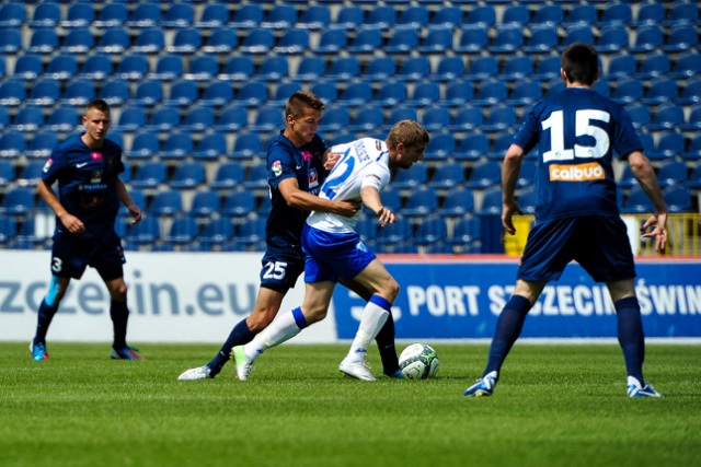 Pogoń Szczecin - Flota Świnoujście. Fot. Łukasz Szełemej [Radio Szczecin] Ostatni sprawdzian na remis [ZDJĘCIA]