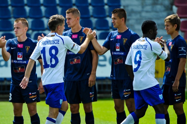 Pogoń Szczecin - Flota Świnoujście. Fot. Łukasz Szełemej [Radio Szczecin] Ostatni sprawdzian na remis [ZDJĘCIA]