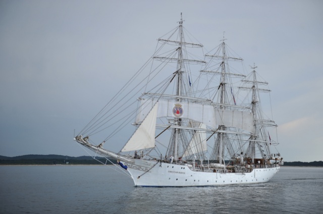 Parada żaglowców na Bałtyku to ostatni punkt tegorocznego finału regat The Tall Ships Races. Fot. Łukasz Szełemej [Radio Szczecin] Wielki finał na pełnym morzu [ZDJĘCIA, WIDEO]