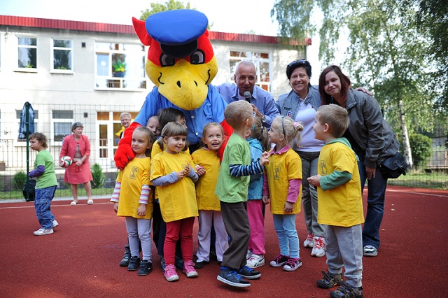 Przedszkolna Mini Paraolimpiada. Fot. Łukasz Szełemej [Radio Szczecin] Dla tych dzieci nie ma barier [ZDJĘCIA]