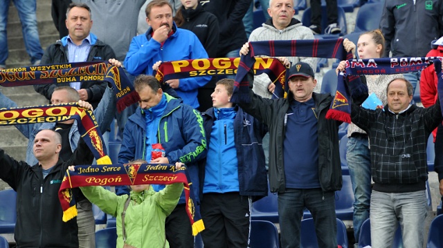 Pogoń Szczecin zremisowała z Lechią Gdańsk 1:1 w meczu 7. kolejki piłkarskiej ekstraklasy. Fot. Łukasz Szełemej [Radio Szczecin] Uratowali remis w ostatniej minucie [ZDJĘCIA, WIDEO]