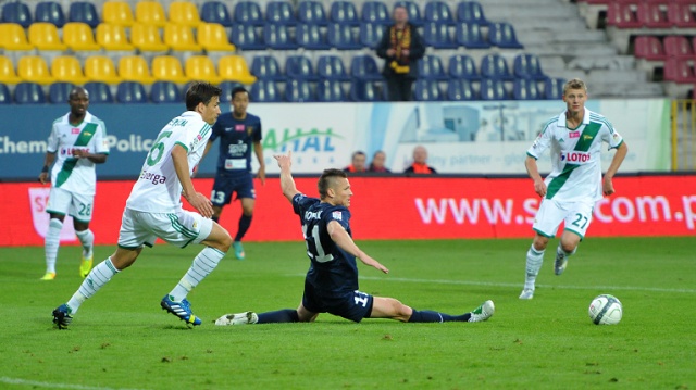 Pogoń Szczecin zremisowała z Lechią Gdańsk 1:1 w meczu 7. kolejki piłkarskiej ekstraklasy. Fot. Łukasz Szełemej [Radio Szczecin] Uratowali remis w ostatniej minucie [ZDJĘCIA, WIDEO]