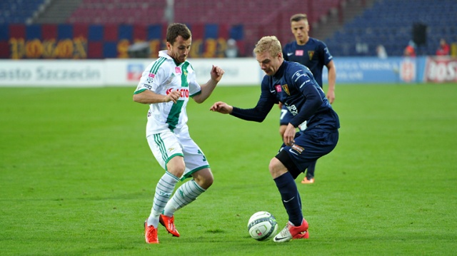 Pogoń Szczecin zremisowała z Lechią Gdańsk 1:1 w meczu 7. kolejki piłkarskiej ekstraklasy. Fot. Łukasz Szełemej [Radio Szczecin] Uratowali remis w ostatniej minucie [ZDJĘCIA, WIDEO]
