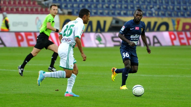 Pogoń Szczecin zremisowała z Lechią Gdańsk 1:1 w meczu 7. kolejki piłkarskiej ekstraklasy. Fot. Łukasz Szełemej [Radio Szczecin] Uratowali remis w ostatniej minucie [ZDJĘCIA, WIDEO]