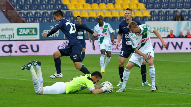 Pogoń Szczecin zremisowała z Lechią Gdańsk 1:1 w meczu 7. kolejki piłkarskiej ekstraklasy. Fot. Łukasz Szełemej [Radio Szczecin] Uratowali remis w ostatniej minucie [ZDJĘCIA, WIDEO]