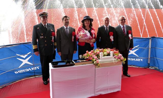 Masowiec "Tatry" wybudowany w japońskiej stoczni dla Polskiej Żeglugi Morskiej - odebrany i ochrzczony. Fot. Piotr Sawiński [Radio Szczecin] Masowce w komplecie. "Tatry" odebrane [DUŻO ZDJĘĆ, WIDEO]