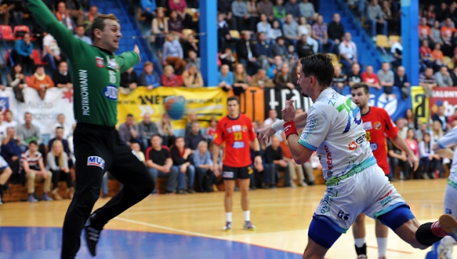 Piłkarze ręczni drużyny Gaz-System Pogoni Szczecin nadal niepokonani w Superlidze. Fot. Łukasz Szełemej [Radio Szczecin] Pogoń Gaz-System wciąż niepokonana [ZDJĘCIA]