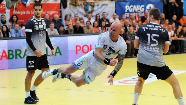 Piłkarze ręczni Gaz-Systemu Pogoni Szczecin obronili trzecie miejsce w rozgrywkach PGNiG Superligi. Fot. Łukasz Szełemej [Radio Szczecin] Zwycięstwo Gaz-Systemu Pogoni Szczecin [RELACJA, ZDJĘCIA]