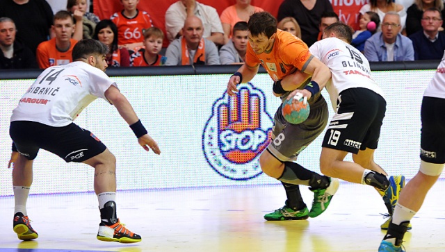 Fot. Łukasz Szełemej [Radio Szczecin] Twierdza Szczecin nie zdobyta. GAZ-SYSTEM Pogoń Szczecin wygrała ze Stalą Mielec [ZDJĘCIA]