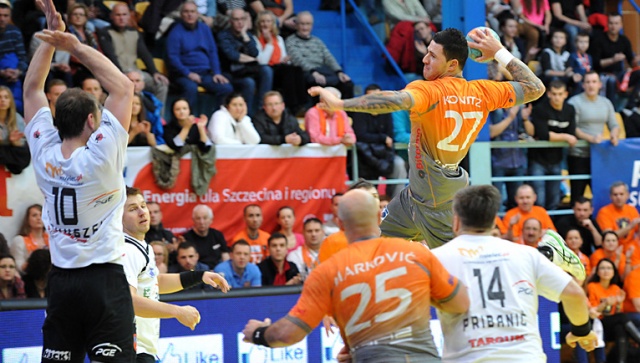 Fot. Łukasz Szełemej [Radio Szczecin] Twierdza Szczecin nie zdobyta. GAZ-SYSTEM Pogoń Szczecin wygrała ze Stalą Mielec [ZDJĘCIA]