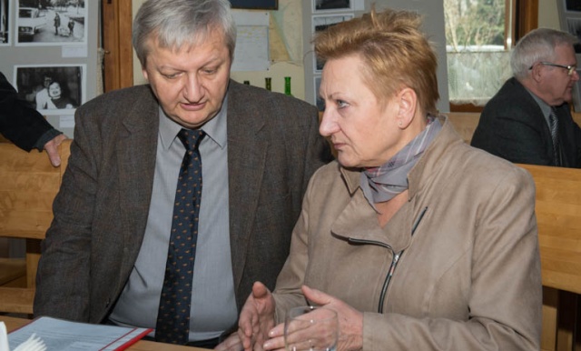 Ponad stuletnia barka, wyłowiona z Odry, przeszła generalny remont. Fot. Jarosław Gaszyński [Radio Szczecin] Historyczna barka po remoncie. Nie ma gdzie jej wystawić [ZDJĘCIA]