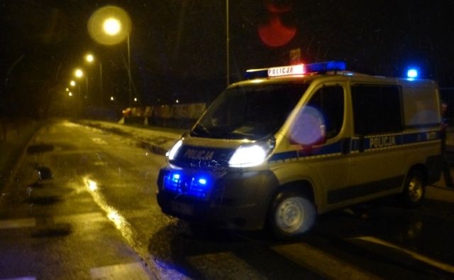 Powalone drzewa, zablokowane drogi, tysiące ludzi bez zasilania i kilka wypadków - to wstępny bilans wichury w Zachodniopomorskiem. Fot. Natalia Skawińska [Radio Szczecin] Wichura szaleje: Zablokowane drogi i gigantyczna awaria zasilania [ZDJĘCIA]