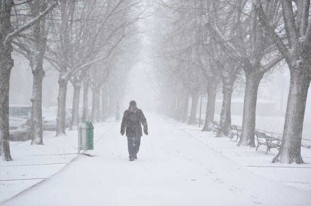 Z północy do Szczecina przyszła burza śnieżna. Fot. Łukasz Szełemej [Radio Szczecin Burza śnieżna nad Szczecinem i Stargardem [ZDJĘCIA, NOWE]
