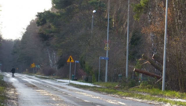 Gmina Dziwnów. Fot. Sławomir Orlik [Radio Szczecin] Wiatr słabnie, przyszła cofka. Nie ma zagrożenia powodzią [ZDJĘCIA, WIDEO, NOWE]