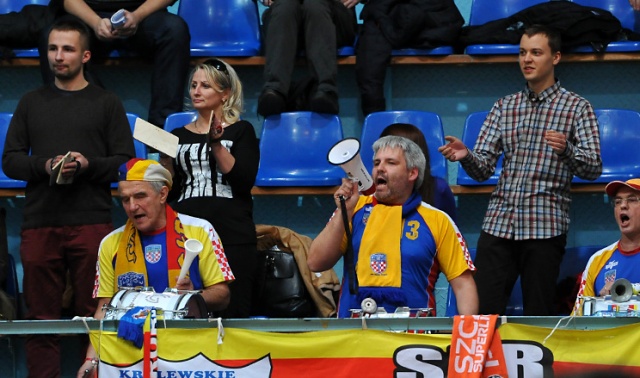 Piłkarze ręczni drużyny GAZ-SYSTEM Pogoń Szczecin zremisowali 31:31 z drużyną Chrobry Głogów w ostatnim w tym roku meczu Superligi. Fot. Łukasz Szełemej [Radio Szczecin] GAZ-SYSTEM remisuje z Chrobrym [ZDJĘCIA]