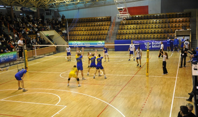 Zajmujący drugie miejsce w tabeli siatkarze Morza Bałtyk przegrali w sobotę z liderem II ligi siatkówki mężczyzn. Fot. Łukasz Szełemej [Radio Szczecin] Lider lepszy od Morza Bałtyk [ZDJĘCIA]