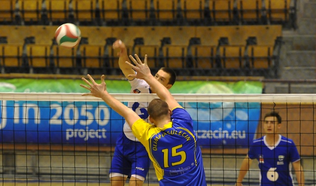 Zajmujący drugie miejsce w tabeli siatkarze Morza Bałtyk przegrali w sobotę z liderem II ligi siatkówki mężczyzn. Fot. Łukasz Szełemej [Radio Szczecin] Lider lepszy od Morza Bałtyk [ZDJĘCIA]