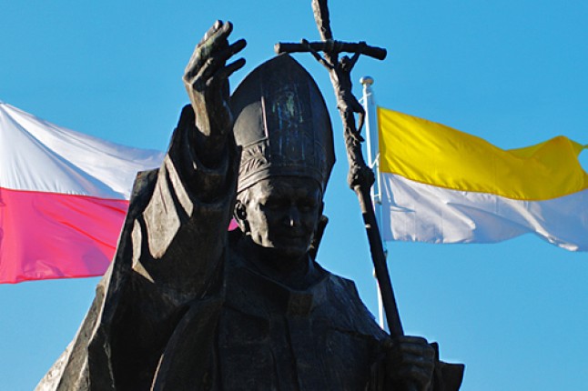 Franciszek uznał cud za wstawiennictwem bł. Jana Pawła II. To oznacza, że papież-Polak wkrótce zostanie świętym. Fot. Łukasz Szełemej [Radio Szczecin]