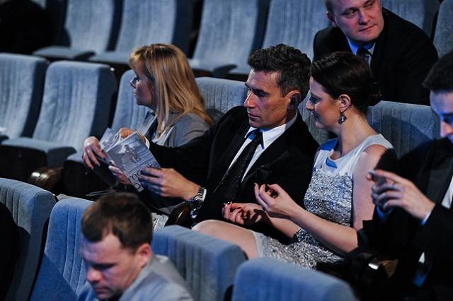 Benefis Moniki Pyrek w Teatrze Współczesnym w Szczecinie. Fot. Łukasz Szełemej [Radio Szczecin] Koniec z tyczką, czas na nową rolę. "Trzymajcie za mnie kciuki" [WIDEO, DUŻO ZDJĘĆ]