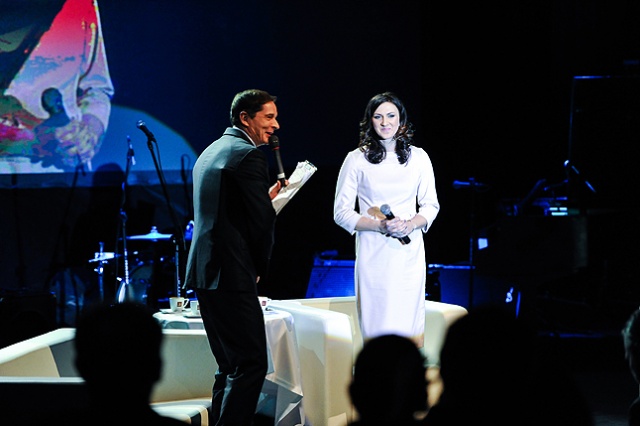 Benefis Moniki Pyrek w Teatrze Współczesnym w Szczecinie. Fot. Łukasz Szełemej [Radio Szczecin] Koniec z tyczką, czas na nową rolę. "Trzymajcie za mnie kciuki" [WIDEO, DUŻO ZDJĘĆ]