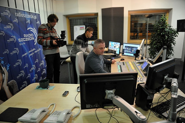 Jedna z najlepszych tyczkarek na świecie oraz wieloletni prezenter radiowy i telewizyjny w zespole Radia Szczecin. Fot. Łukasz Szełemej [Radio Szczecin] Studio Bałtyk na dwie zmiany i aż czterech prowadzących [FILMY, ZDJĘCIA]
