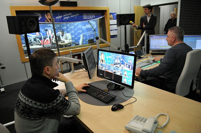 Jedna z najlepszych tyczkarek na świecie oraz wieloletni prezenter radiowy i telewizyjny w zespole Radia Szczecin. Fot. Łukasz Szełemej [Radio Szczecin] Studio Bałtyk na dwie zmiany i aż czterech prowadzących [FILMY, ZDJĘCIA]