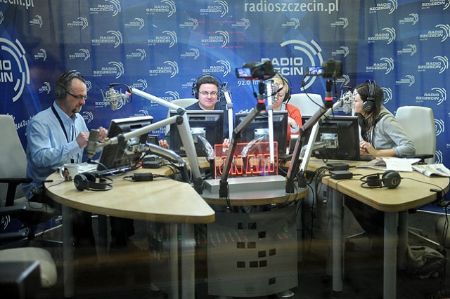Jedna z najlepszych tyczkarek na świecie oraz wieloletni prezenter radiowy i telewizyjny w zespole Radia Szczecin. Fot. Łukasz Szełemej [Radio Szczecin] Studio Bałtyk na dwie zmiany i aż czterech prowadzących [FILMY, ZDJĘCIA]