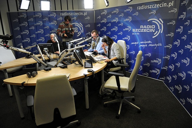 Jedna z najlepszych tyczkarek na świecie oraz wieloletni prezenter radiowy i telewizyjny w zespole Radia Szczecin. Fot. Łukasz Szełemej [Radio Szczecin] Studio Bałtyk na dwie zmiany i aż czterech prowadzących [FILMY, ZDJĘCIA]
