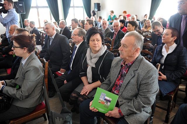 Nagrodzili najlepszych sportowców - fot. Łukasz Szełemej [Radio Szczecin] Marszałek nagrodził naszych sportowców [ZDJĘCIA]