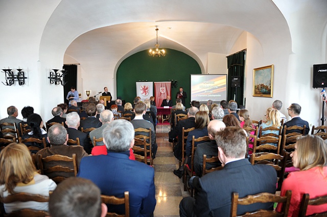 Nagrodzili najlepszych sportowców - fot. Łukasz Szełemej [Radio Szczecin] Marszałek nagrodził naszych sportowców [ZDJĘCIA]