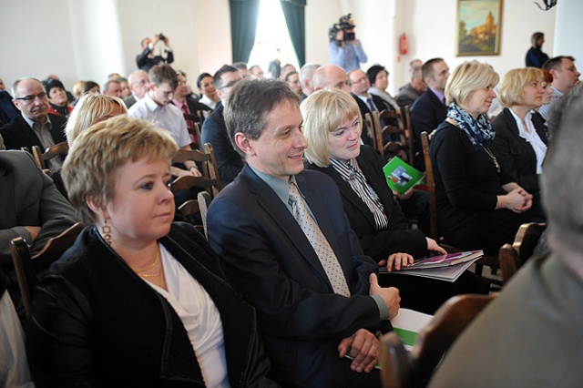 Nagrodzili najlepszych sportowców - fot. Łukasz Szełemej [Radio Szczecin] Marszałek nagrodził naszych sportowców [ZDJĘCIA]