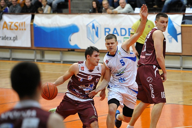 AZS Radex - Spójnia Stargard. Fot. Łukasz Szełemej [Radio Szczecin] Derby pod koszem: Szczecin lepszy od Stargardu [ZDJĘCIA]
