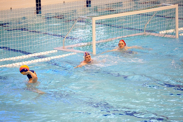 Arkonia Szczecin - WTS Bytom. Fot. Łukasz Szełemej [Radio Szczecin] Nasi waterpoliści górą. I to podwójnie [ZDJĘCIA]