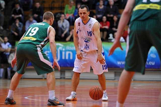 AZS Radex Szczecin - Śląsk Wrocław. Fot. Łukasz Szełemej [Radio Szczecin] Koszykarze AZS-u Radex lepsi od lidera [ZDJĘCIA]