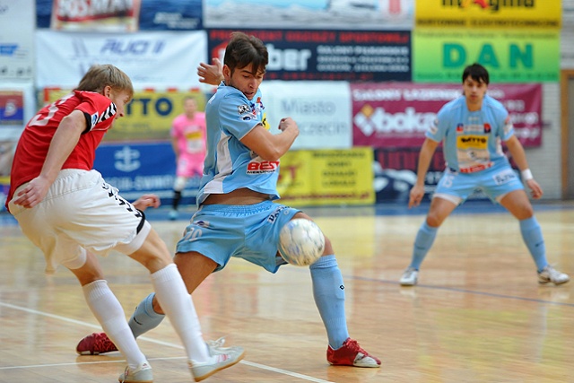 Pogoń '04 Szczecin - Red Devils Chojnice. Fot. Łukasz Szełemej [Radio Szczecin] Czerwone diabły pokonane [ZDJĘCIA]