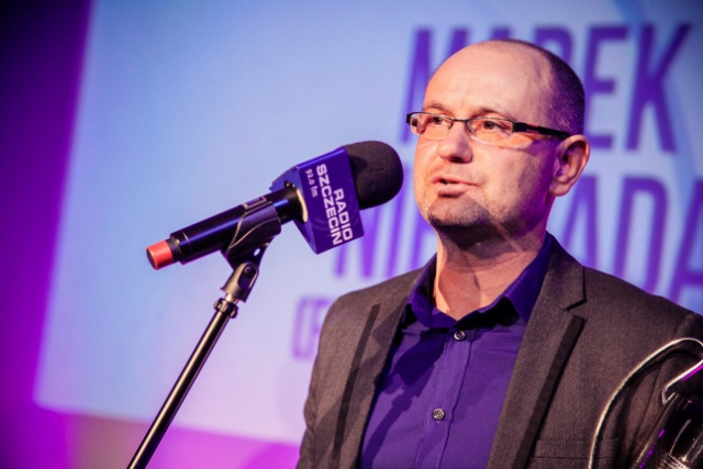 Najlepszym zawodnikiem ekstraklasy został piłkarz Pogoni - Przemysław Pietruszka, a w I lidze zwyciężył bramkarz Floty Świnoujście - Grzegorz Kasprzik. Fot. Paweł Płocharski [Radio Szczecin] Najlepsi piłkarze minionego sezonu wybrani [ZDJĘCIA, WIDEO]