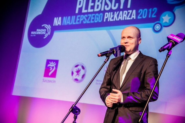 Najlepszym zawodnikiem ekstraklasy został piłkarz Pogoni - Przemysław Pietruszka, a w I lidze zwyciężył bramkarz Floty Świnoujście - Grzegorz Kasprzik. Fot. Paweł Płocharski [Radio Szczecin] Najlepsi piłkarze minionego sezonu wybrani [ZDJĘCIA, WIDEO]