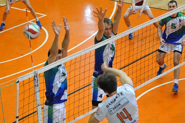 Morze Bałtyk - Krispol Września. Fot. Łukasz Szełemej [Radio Szczecin] Siatkarze Morza Bałtyk nie awansują do I ligi [ZDJĘCIA]