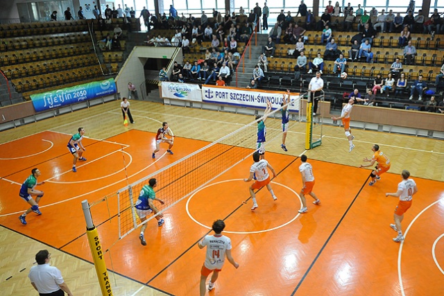 Morze Bałtyk - Krispol Września. Fot. Łukasz Szełemej [Radio Szczecin] Siatkarze Morza Bałtyk nie awansują do I ligi [ZDJĘCIA]