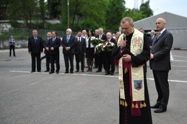 O zniszczenie szczecińskiej stoczni oskarżył Leszka Millera i Donalda Tuska prezes PiS Jarosław Kaczyński. Fot. Łukasz Szełemej [Radio Szczecin] Kaczyński w Szczecinie: To oni zniszczyli stocznię [NOWE, ZDJĘCIA, WIDEO]